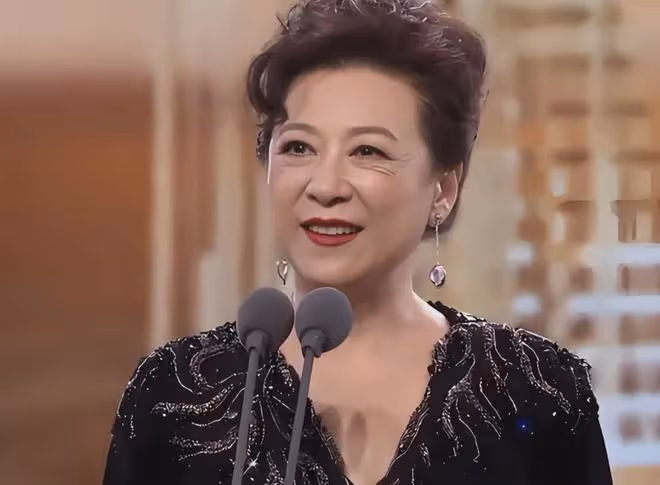 王馥荔近狀曝光:75歲痛失丈夫,如今兒子王驍是我的驕傲