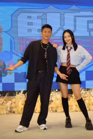 TVB臥底劇正式煞科!四大小花穿校服!被打傷女星稱男演員沒賠罪