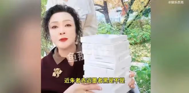 張蘭直播曝汪小菲遭發小背叛，網友熱議：利益面前無友情？