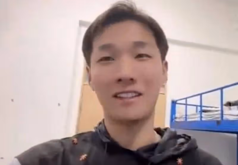 張雨綺小男友否認年入九位數:出門在外,身份是自己給的