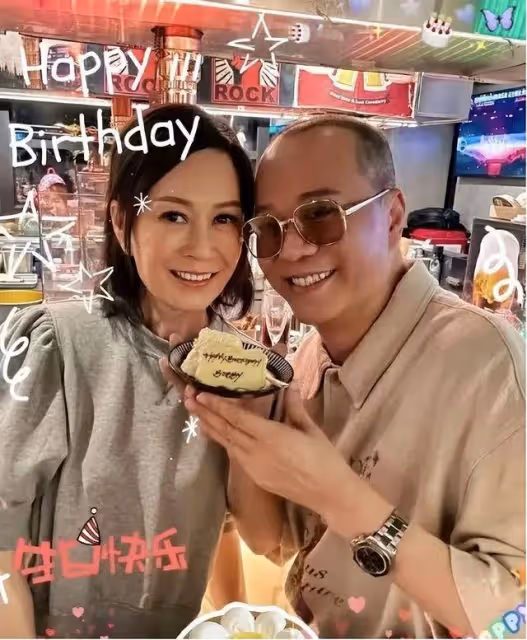 歐陽震華百億老婆近照曝光,暴瘦引發擔憂,再次引網民集體回憶