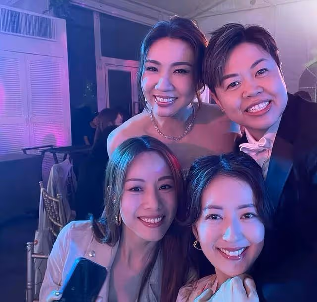 恭喜!香港主持人和同性女友結婚,TVB前視後到場激動到大喊大叫