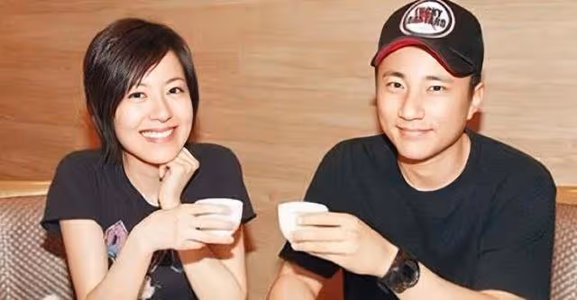 恭喜!香港主持人和同性女友結婚,TVB前視後到場激動到大喊大叫