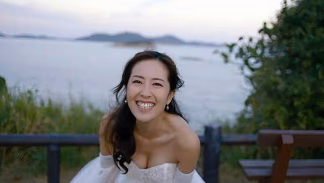 恭喜!香港主持人和同性女友結婚,TVB前視後到場激動到大喊大叫