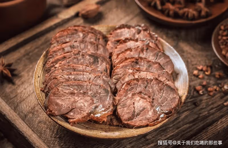 做滷牛肉,用這5樣料就行!簡單好吃,牛肉不柴不腥,不散花