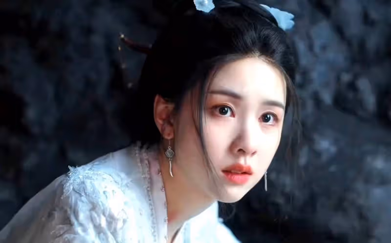 《永夜星河》《大夢歸離》各看4集，一個已棄，一個看上癮