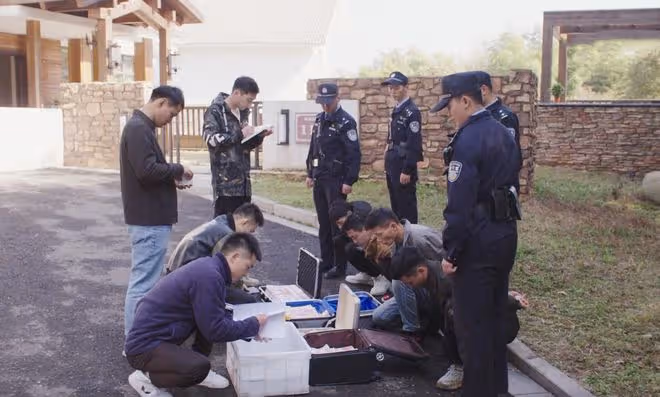 《人民警察》張伯仲到死都沒想到,侯秘書是梁震的人,劉廣勝也是