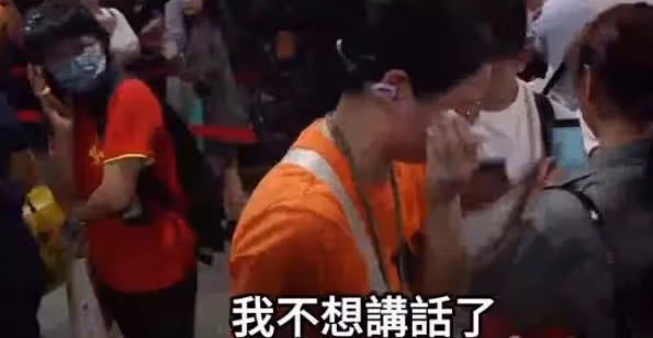 劉德華不懼台媒威脅,台北獻唱《中國人》,穿傳統漢服獲得支持