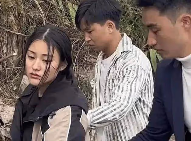雲南阿奎去世17天，妻子直播賣慘被6000人舉報，平台回應再掀風暴