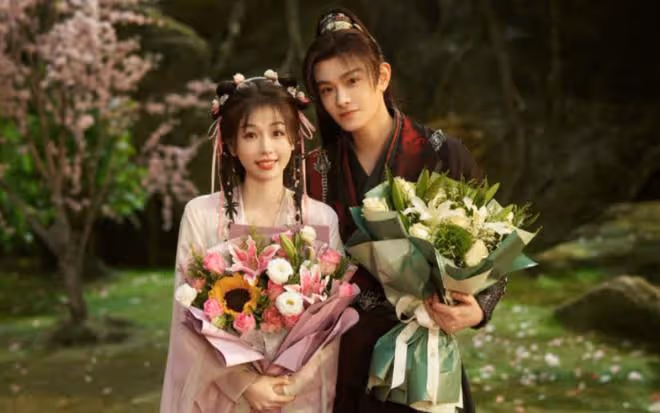 虞書欣《永夜星河》演技遭質疑,被吐槽是三帶一資源咖,真相如何
