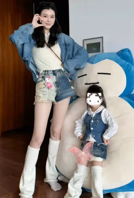 奚夢瑤曬三歲女兒合照引熱議,身高成焦點,何猷君躺槍?