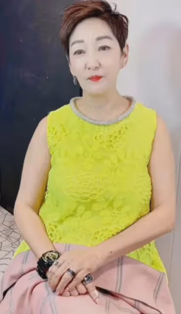 初戀曾是張國榮,巔峰時被渣男欺騙淪為小三,如今她的現狀如何?