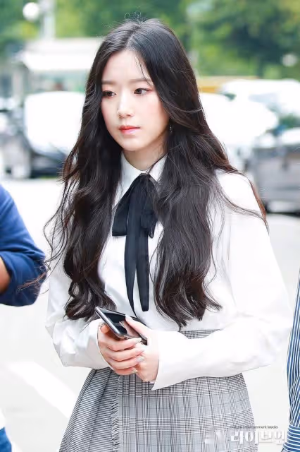 評選7位校服女神KPOP偶像!Winter清純美爆發,舒華獲封最強初戀