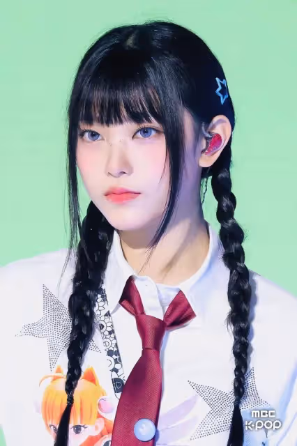 評選7位校服女神KPOP偶像！Winter清純美爆發，舒華獲封最強初戀