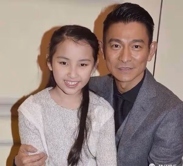 劉德華11歲女兒近況曝光,花5億富養大的女兒居然長成了這樣……