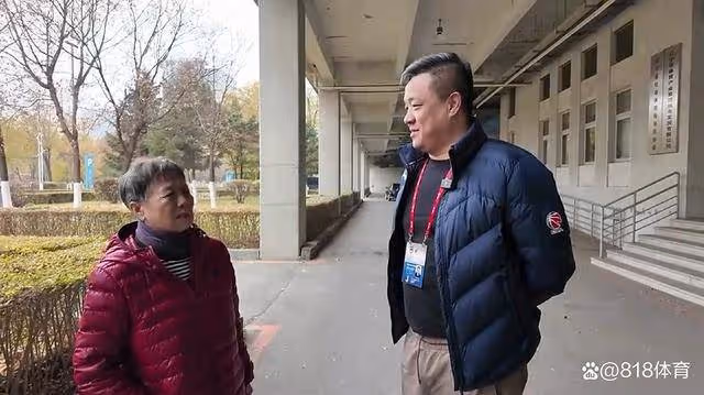 淚目!72歲阿姨球迷:郭艾倫像我孫子一樣 遼籃怎麼給他挑這個球隊?