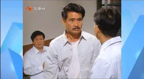 79歲知名演員移民溫哥華罕見露面，網友贊中氣十足：TVB里男演員好戲之人