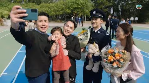 好戲之人!40歲TVB男星與36歲小生新劇演父子,兩人十年前曾演同學