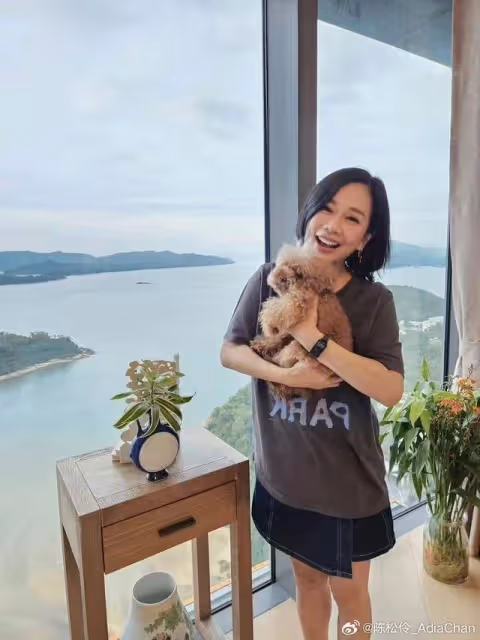 TVB前花旦攜小9歲老公亮相,減肥後狀態大勇,自曝想拍港劇