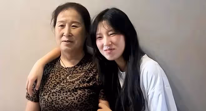 姜萍的爸爸被罵是騙子,母親已註銷帳號,一家人無奈選擇躲藏