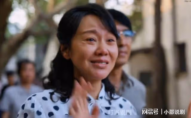 小巷人家:林棟哲和筱婷偷戶口本領證,宋瑩重金上門被拒