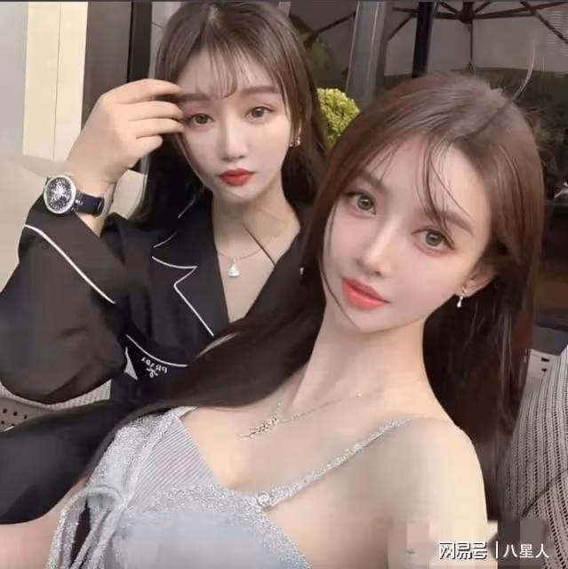 黃曉明是不是有老花眼？葉柯假胸垂到肚子上網友戲稱「瓠子奶」