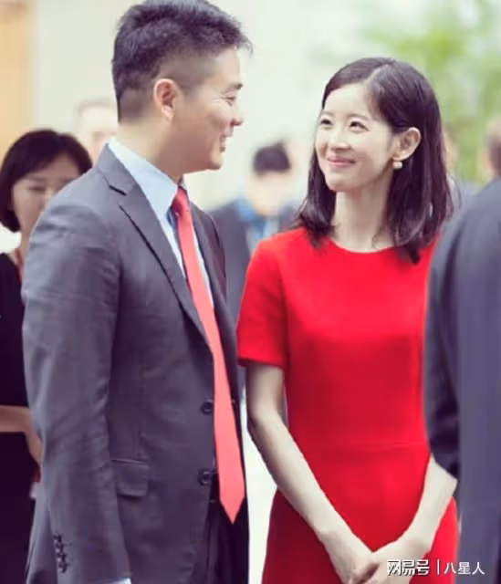 貼臉開大!王思聰嘲諷章澤天就是個「睡二代」,真是丟盡了清華的臉