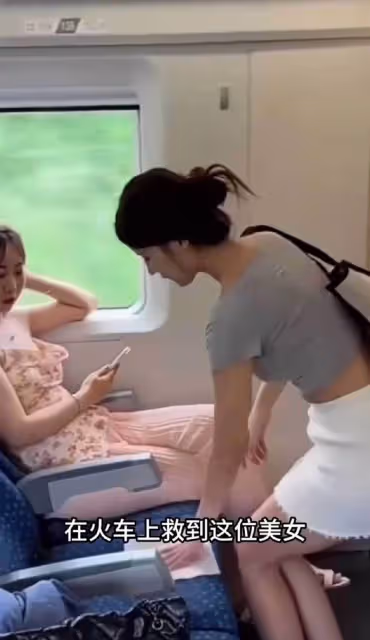 乘捷運碰上「潔癖女」，落座前先墊衛生紙，可接下來她「一舉動」讓在座各位慚愧不已：錯怪她了