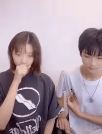 演藝路實在太順了!榮梓杉被審判:00後小花小生緣何頻繁翻車?