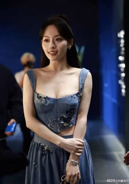 同時出事!baby三個月就能復出,張嘉倪卻用了一年,真相曝光太驚人
