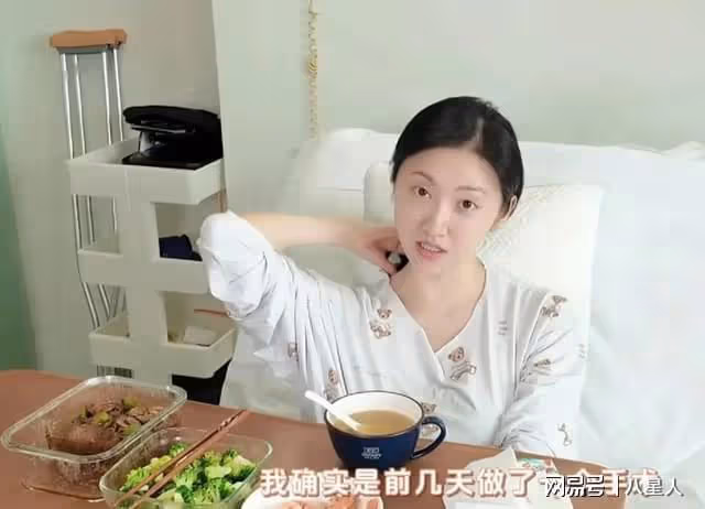 景甜發視頻報平安!剛經歷手術臉色蒼白,需要三周時間做康復訓練