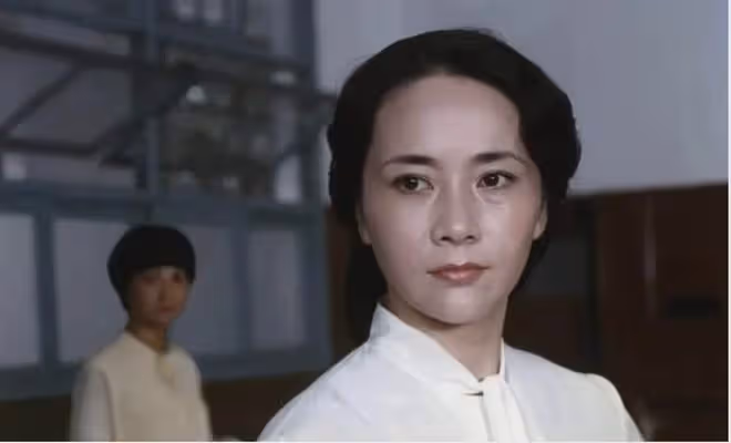 「央視最美主持人」,服藥自盡搶救七天七夜後獲重生