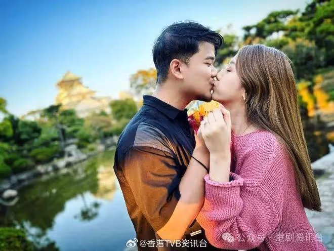 「馮盈盈師姐」過大禮!流星錘龍鳳鈪豬仔大量金器擺滿檯