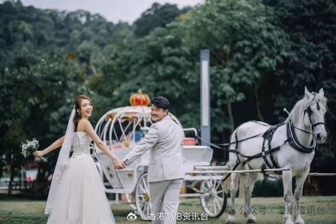 「馮盈盈師姐」過大禮!流星錘龍鳳鈪豬仔大量金器擺滿檯