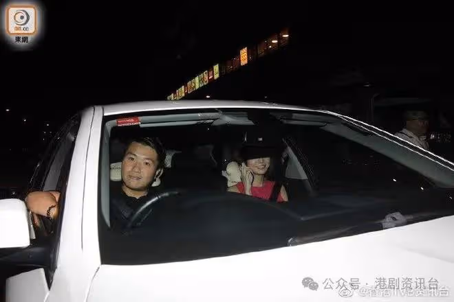 「馮盈盈師姐」過大禮!流星錘龍鳳鈪豬仔大量金器擺滿檯