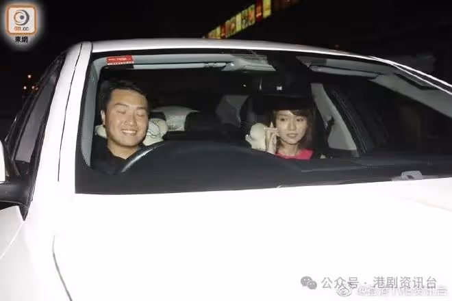 「馮盈盈師姐」過大禮!流星錘龍鳳鈪豬仔大量金器擺滿檯