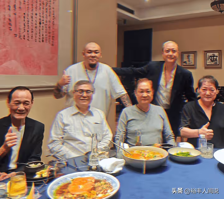 78歲陳惠敏與竹聯幫四位大佬聚餐!數十位小弟守護,越老越和善