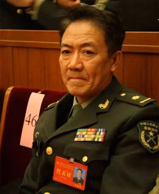 回顧李幼斌:愛都給二婚妻與繼子,卻與親兒反目,致其不願結婚