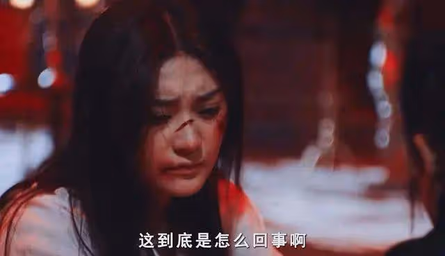 十三姨海報狂露事業線大美腿!網大黃飛鴻太辣眼睛毀經典