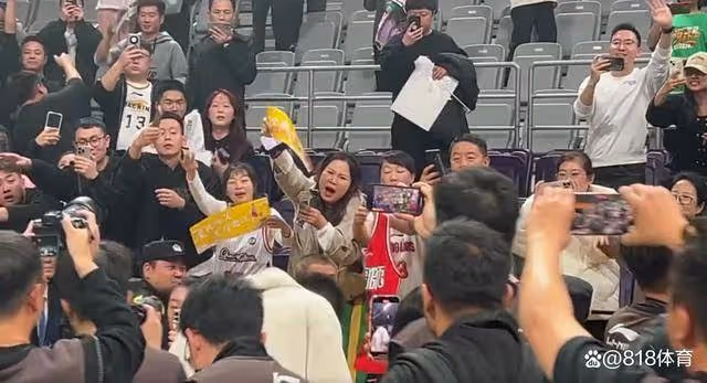 內訌!遼寧球迷主場高喊:1234還我艾倫!王嵐嶔投籃不中噓聲一片