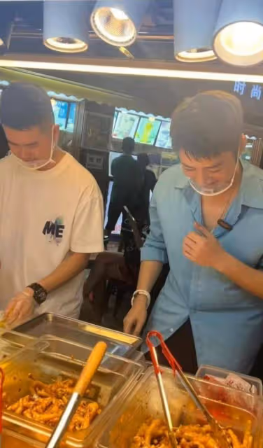 越戰越勇!TVB前小生創業連番失敗仍不放棄,靠賣香腸望東山再起