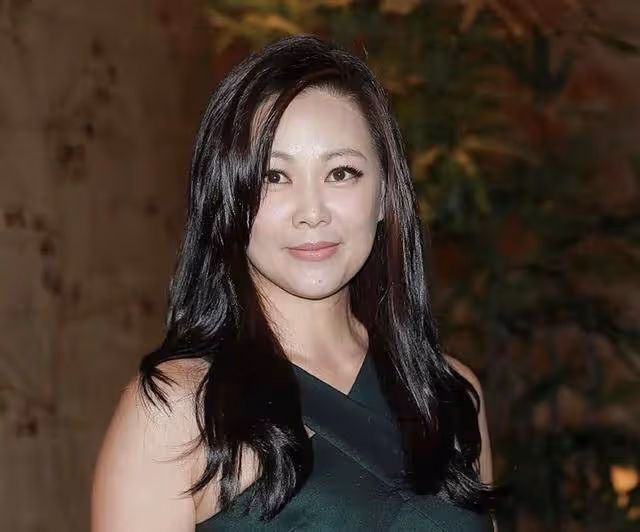 香港知名女星蒙嘉慧復出,身材走樣不敢認,移居日本福岡開公司
