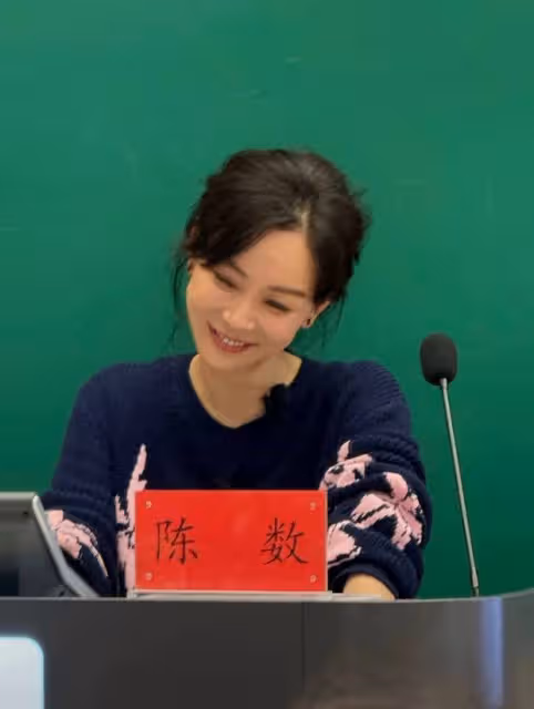 陳數現身中戲開講座，示範動作一舉一動知性優雅
