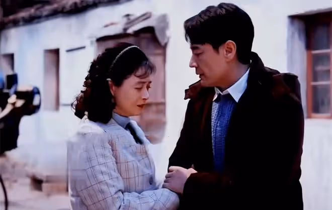 《小巷人家》直到黃玲停薪留職做售票員，才明白，莊圖南有多自私