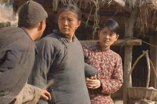 演完《幸福到萬家》再演《小巷人家》,「婆婆」年輕時也是大美人