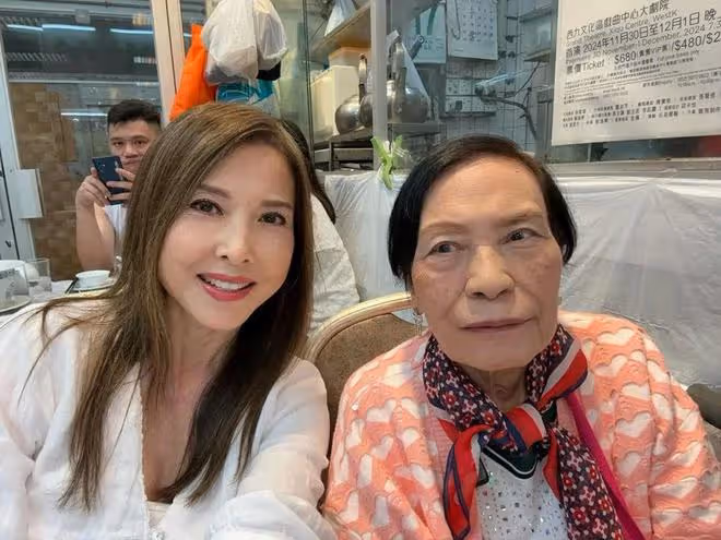 87歲老戲骨近況曝光精神好,捐全部身家行善建學校仿如女版古天樂