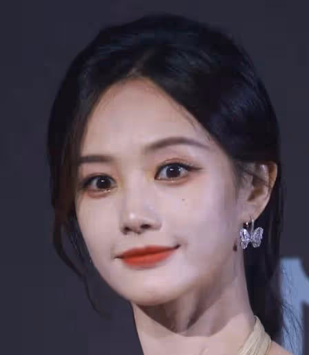 北京這一夜:古力娜扎豐滿有料,關曉彤又壯了,我卻被李一桐驚艷