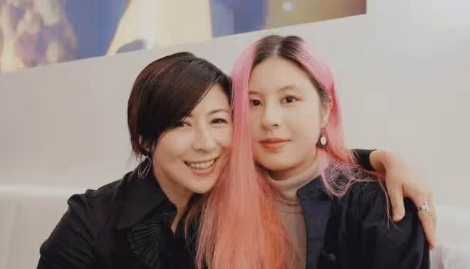 美女主持人陳蕾:一婚嫁給同學,二婚嫁給教授,如今51歲很幸福