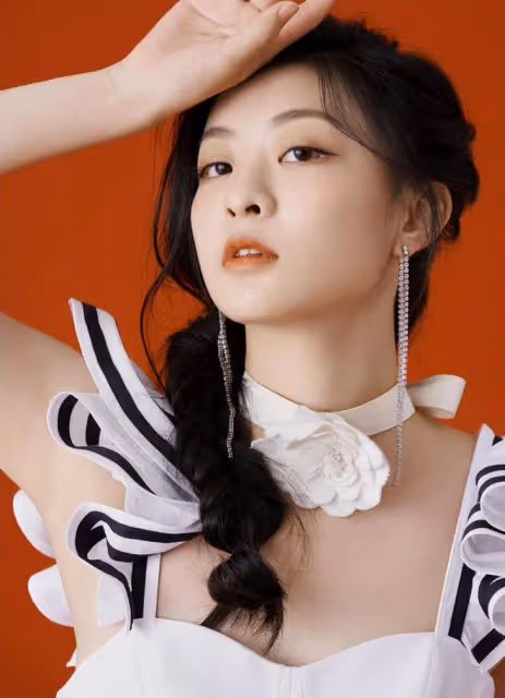 王承渲工作被暫停,背後原因成謎,未來發展何去何從?
