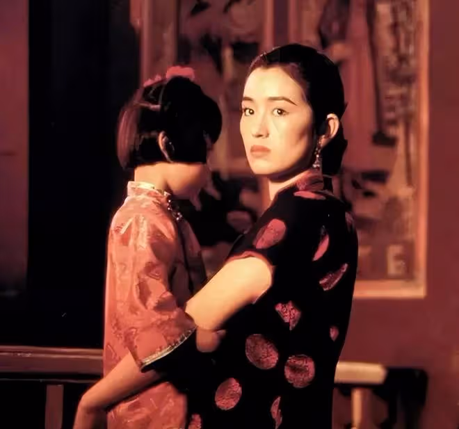 上海活動,鞏俐這一笑,我才發現:她已走上了女演員的另一條大路